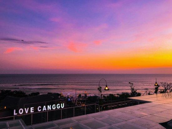 UpZscale Sky Dining and Bar